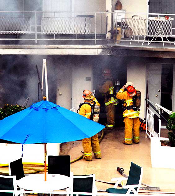 Apartment fire at 1606 North Laurel Avenue, Sunday morning, October 25, 2009