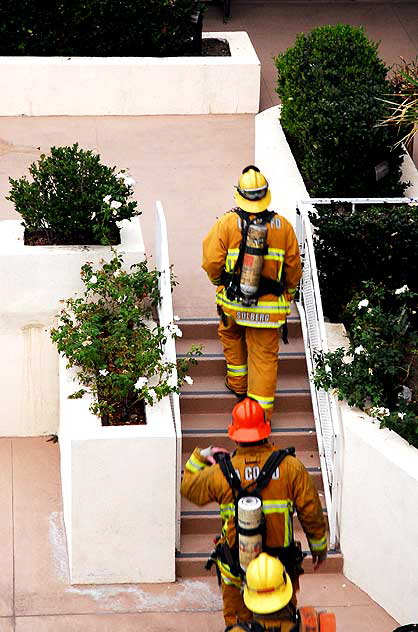 Apartment fire at 1606 North Laurel Avenue, Sunday morning, October 25, 2009