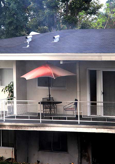 Apartment fire at 1606 North Laurel Avenue, Sunday morning, October 25, 2009