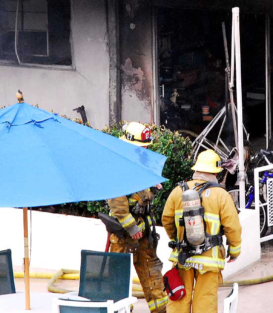 Apartment fire at 1606 North Laurel Avenue, Sunday morning, October 25, 2009