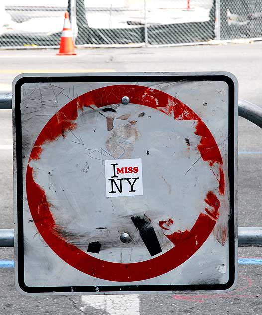 "I Miss NY" - sticker, Hollywood