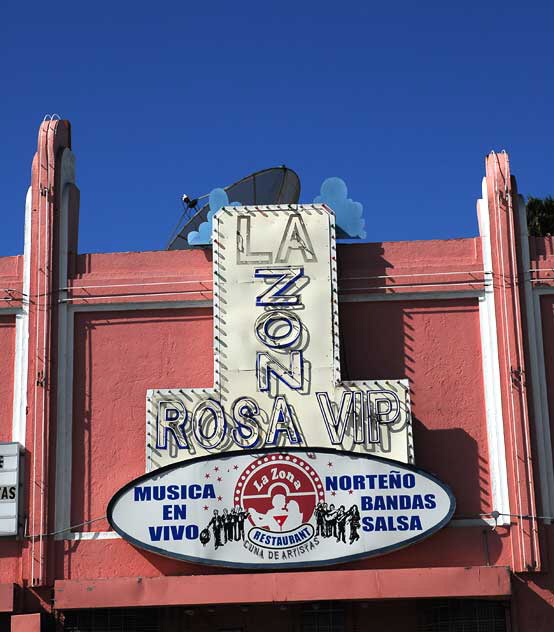 La Zona Rosa. Pacific Avenue, San Pedro 