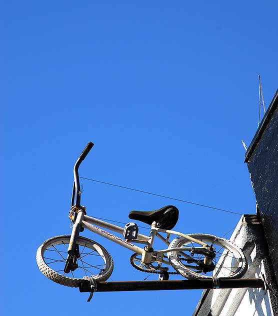 Bicycle in the Sky - bike shop, Melrose Avenue, Monday, November 2, 2009