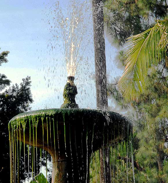 Central Fountain, Will Rogers Memorial Park, Sunset Boulevard at Rodeo Drive, Beverly Hills 