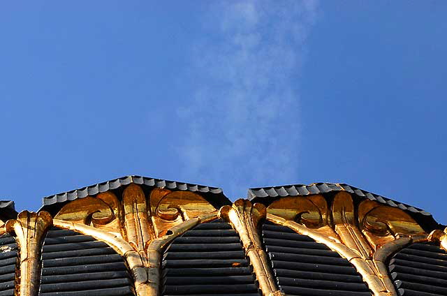 Former Selig Clothing Store, 1931, Arthur E. Harvey - black and gold glazed terra cotta Art Deco - Third Street and Western Avenue, Koreatown, Los Angeles