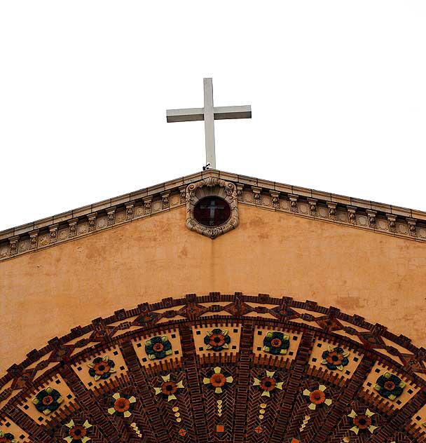 Korean Philadelphia Presbyterian Church, designed by S. Tilden Norton as Temple Sinai East for the first services in 1925 - southwest corner of Forth and New Hampshire, Koreatown, Los Angeles