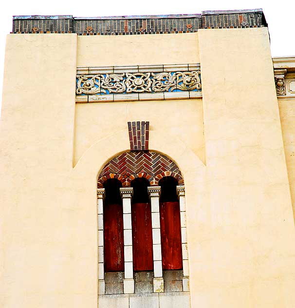 Korean Philadelphia Presbyterian Church, designed by S. Tilden Norton as Temple Sinai East for the first services in 1925 - southwest corner of Forth and New Hampshire, Koreatown, Los Angeles