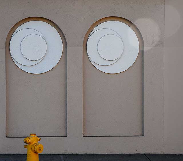 "Eye Wall" - law office, Highland Avenue north of Melrose