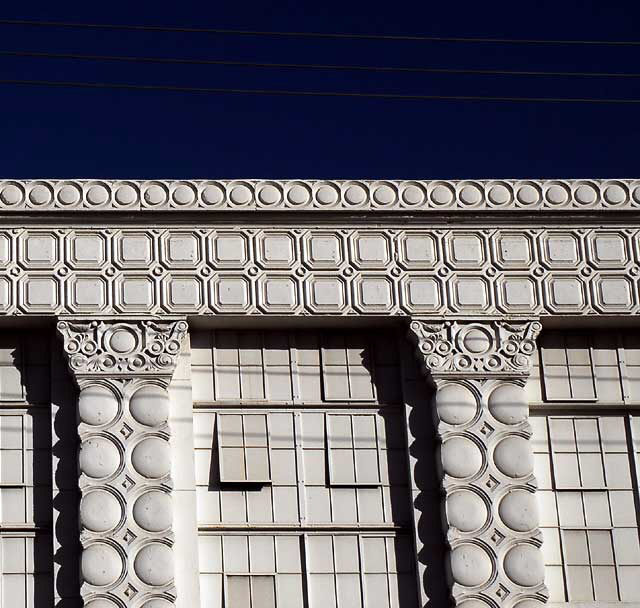 Old textile mill on the northeast corner of Highland and Willoughby, from 1928, architect W. J. Saunders