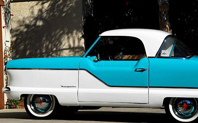 Nash Metropolitan, Nutmeg Way, Carlsbad, California 