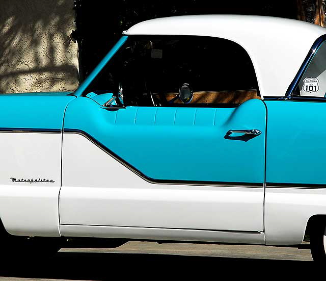 Nash Metropolitan, Nutmeg Way, Carlsbad, California 