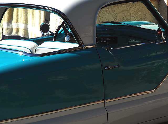 Nash Metropolitan, Nutmeg Way, Carlsbad, California 