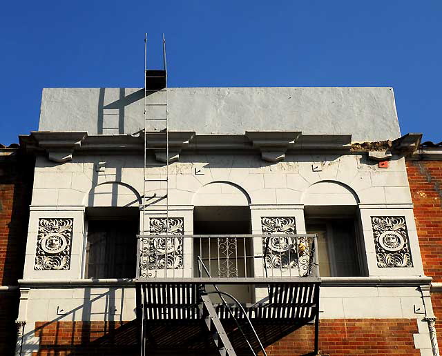 Mayfair Apartments, 1760 Wilcox Avenue, Hollywood - 1925, Romanesque/Renaissance Revival, William Allen