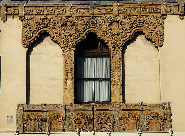 Spanish Revival faade, Hollywood Boulevard