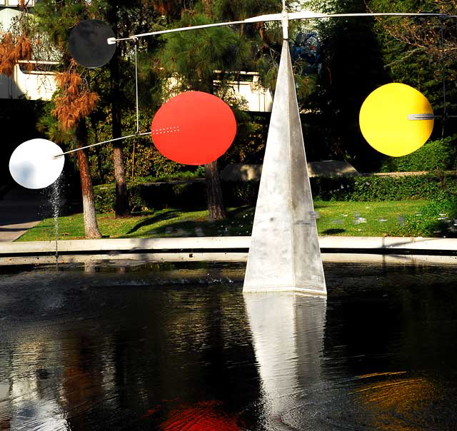 Hello Girls - Alexander Calder, 1964 - Los Angeles County Museum of Art sculpture garden - photographed on Thursday, December 3, 2009