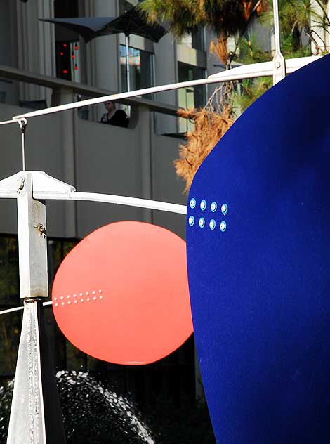 Hello Girls - Alexander Calder, 1964 - Los Angeles County Museum of Art sculpture garden - photographed on Thursday, December 3, 2009