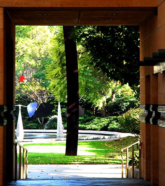 Hello Girls - Alexander Calder, 1964 - Los Angeles County Museum of Art sculpture garden - photographed on Thursday, December 3, 2009