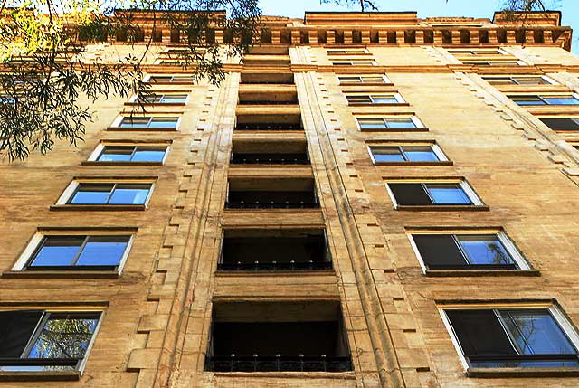 The Fontenoy apartments at 1811 North Whitley, Hollywood - Leland A. Bryant, 1928