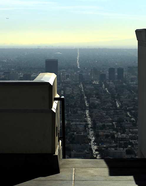 Vermont Avenue - view from the Griffith Park Observatory above Hollywood - Friday, December 18, 2009