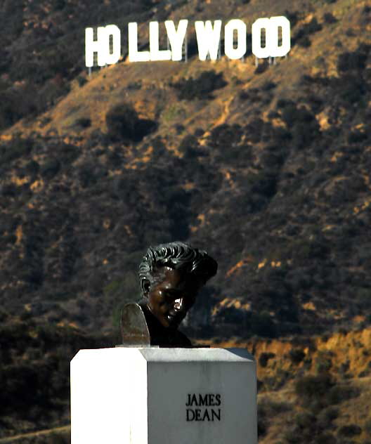 Bust of James Dean at the Griffith Park Observatory