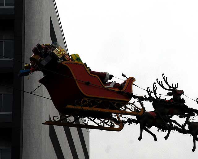 Santa over Beverly Hills - display above the intersection of Beverly and Wilshire 