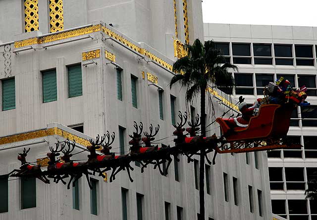 Santa over Beverly Hills - display above the intersection of Beverly and Wilshire 