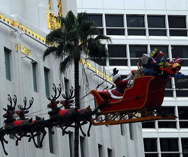 Santa over Beverly Hills - display above the intersection of Beverly and Wilshire 