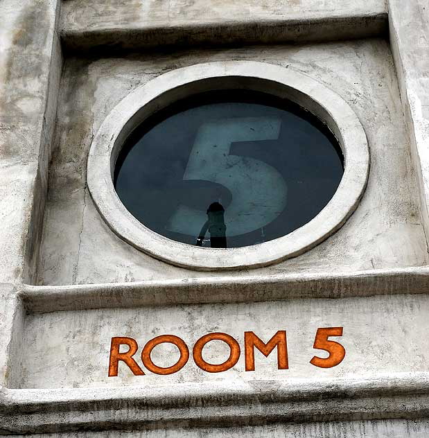 Room 5, North La Brea Avenue, Los Angeles