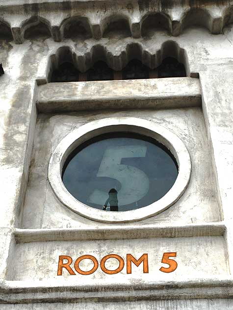 Room 5, North La Brea Avenue, Los Angeles