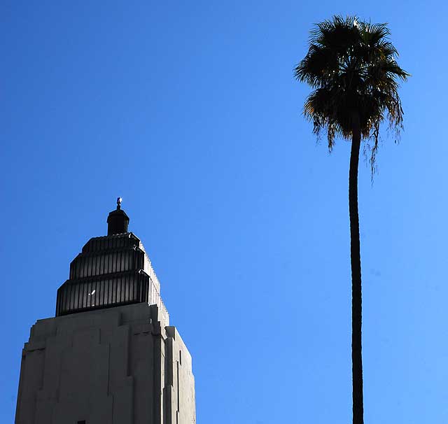 California Bank Branch, 1929, John and Donald B. Parkinson - 5620 Hollywood Boulevard 