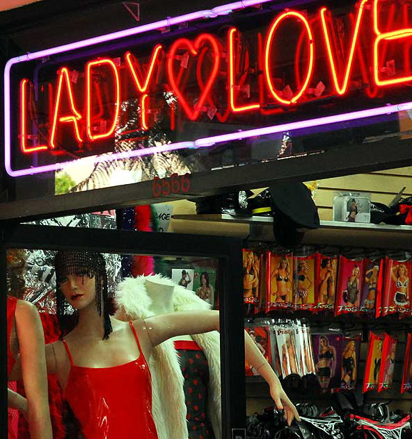 Lady Love, Hollywood Boulevard