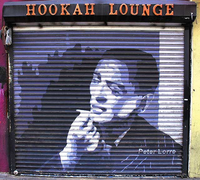 Hookah Lounge (Peter Lorre), Hollywood Boulevard