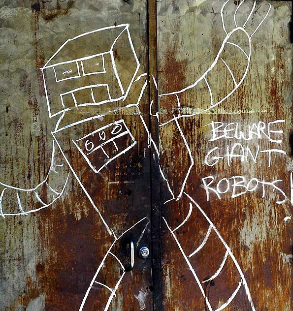 Beware Giant Robots! - Las Palmas, Hollywood