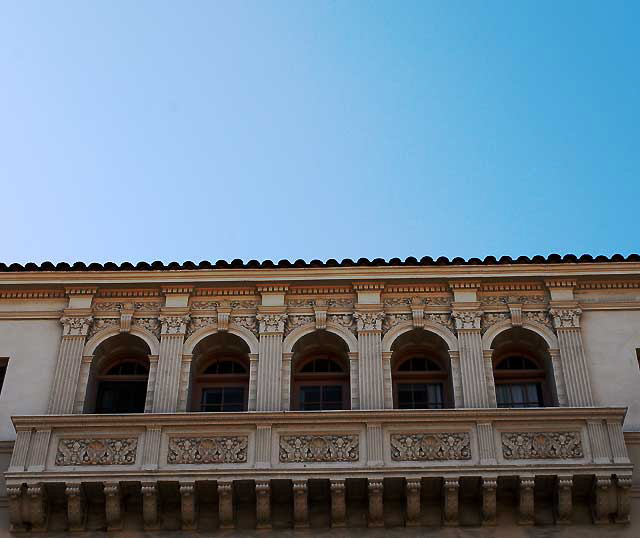 East balcony, Hollywood YMCA