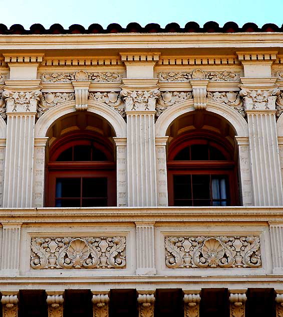 East balcony, Hollywood YMCA