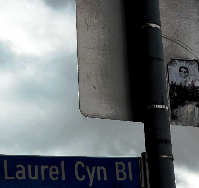 Laurel Canyon sign