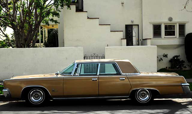 1964 Chrysler Crown Imperial parked at Detroit and First, south of Hollywood