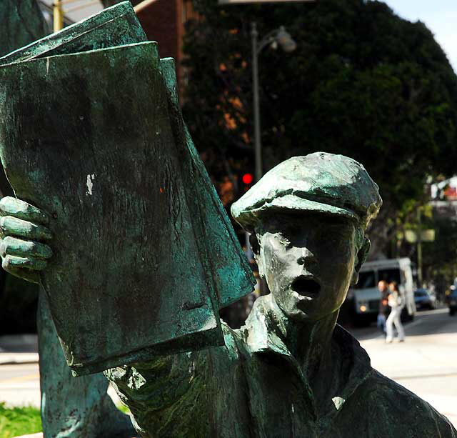 Harrison Gray Otis / Newsboy sculpture at MacArthur Park, Los Angeles