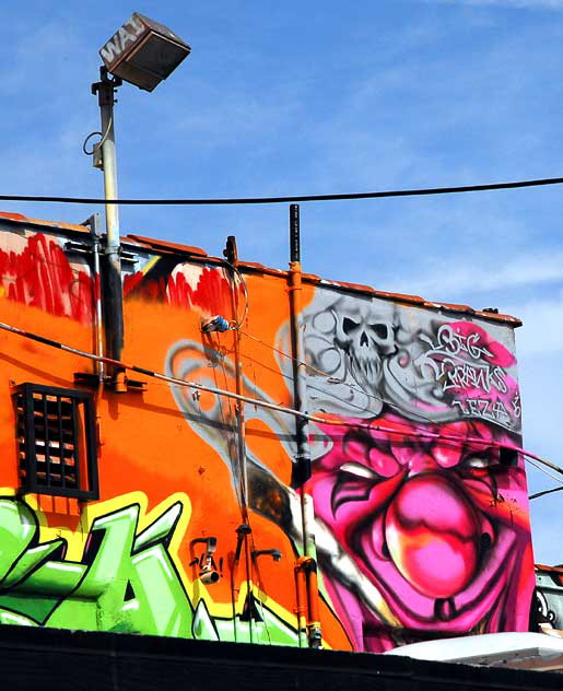 Graffiti face - alley behind Melrose Avenue