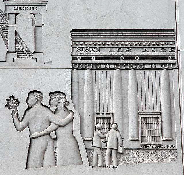 "The Evolution of Los Angeles" - Tony Sheets, 1988 - on the wall of the Broadway-Spring Center at 333 South Spring Street, Los Angeles