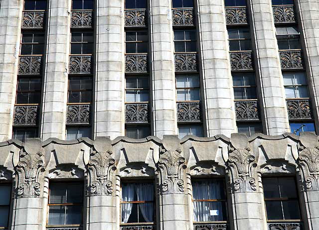 The Wilshire Professional Building, northeast corner of Wilshire Boulevard and Manhattan Place in Los Angeles