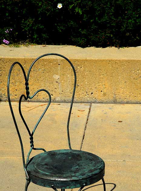 Heart Chair, Barnsdall Art Park, Hollywood Boulevard at Vermont