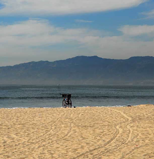 Venice City Beach at the south end of the Marina Peninsula - Pacific and Via Marina - Wednesday, March 17, 2010