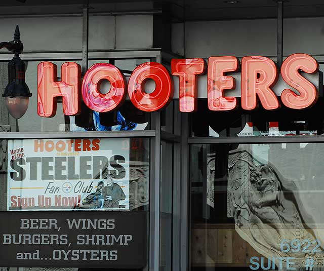 Hooters on Hollywood Boulevard