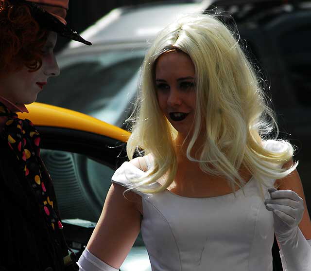 Mad Hatter and Alice impersonators, Hollywood Boulevard