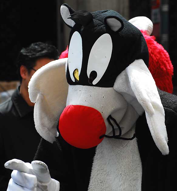 Sylvester-the-Cat impersonator, Hollywood Boulevard