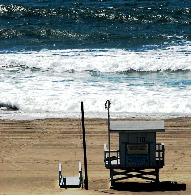 Life Guard Station 10, Santa Monica Beach, Thursday, April 1, 2010