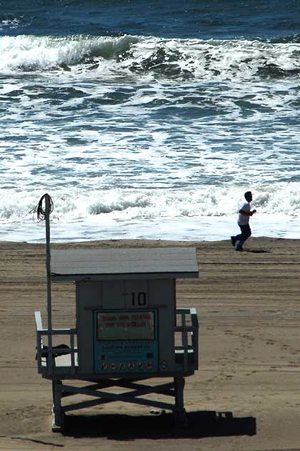 Life Guard Station 10, Santa Monica Beach, Thursday, April 1, 2010