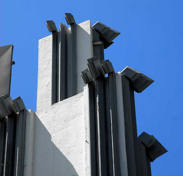 Streamline Moderne, 5400 block of Wilshire Boulevard, Los Angeles 