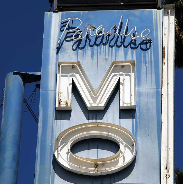 Paradise Motel, 1116 Sunset Boulevard at Belleview 